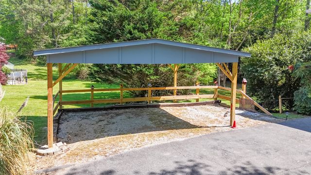 296 Rolling Meadows Drive, Ringgold, GA 30736