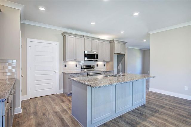141 Sunflower Circle, Cartersville, GA 30121