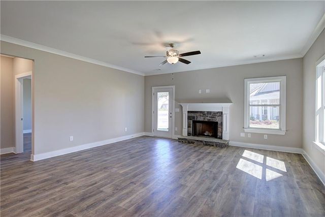 141 Sunflower Circle, Cartersville, GA 30121
