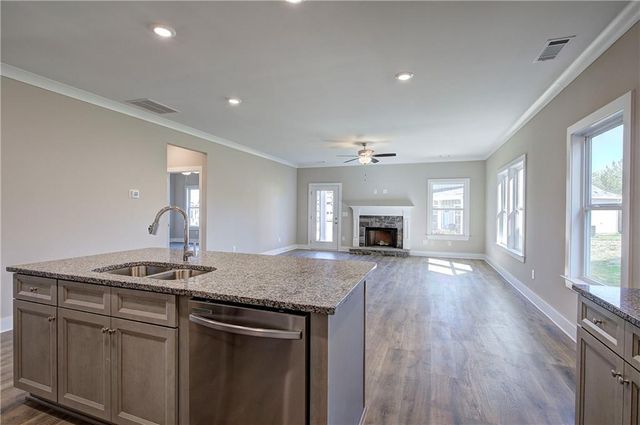 141 Sunflower Circle, Cartersville, GA 30121