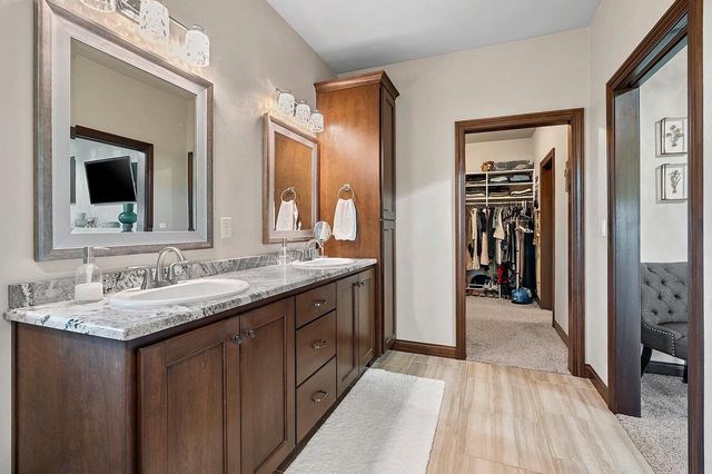 1715 RED OAK STREET, Green Bay, WI 54313