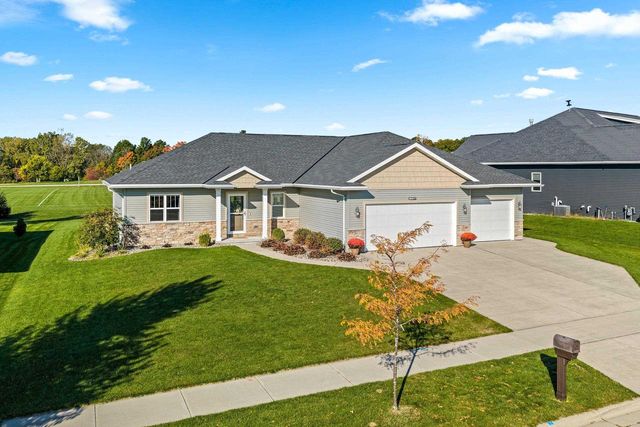 1715 RED OAK STREET, Green Bay, WI 54313