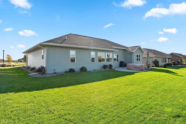 1715 RED OAK STREET, Green Bay, WI 54313