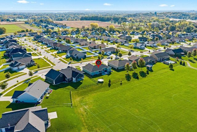 1715 RED OAK STREET, Green Bay, WI 54313