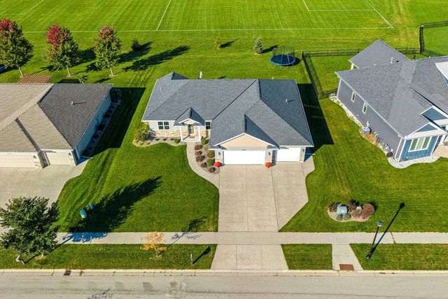 1715 RED OAK STREET, Green Bay, WI 54313