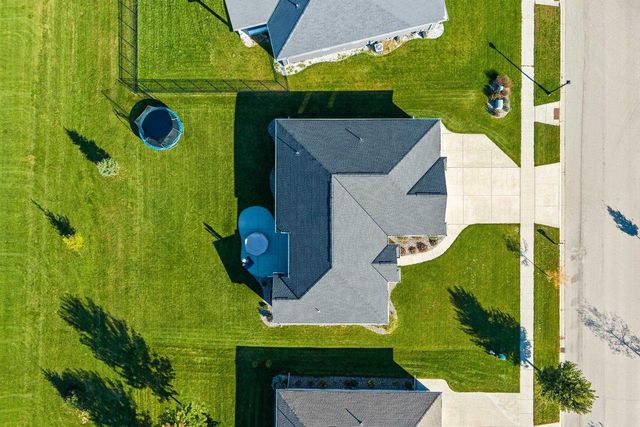 1715 RED OAK STREET, Green Bay, WI 54313