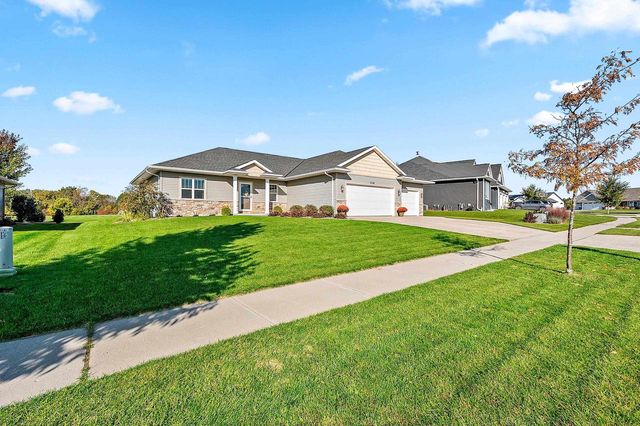 1715 RED OAK STREET, Green Bay, WI 54313