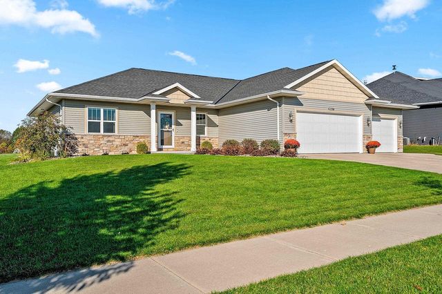 1715 RED OAK STREET, Green Bay, WI 54313