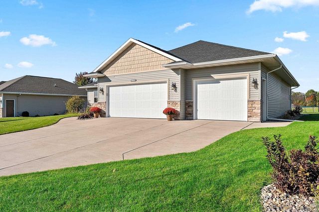 1715 RED OAK STREET, Green Bay, WI 54313