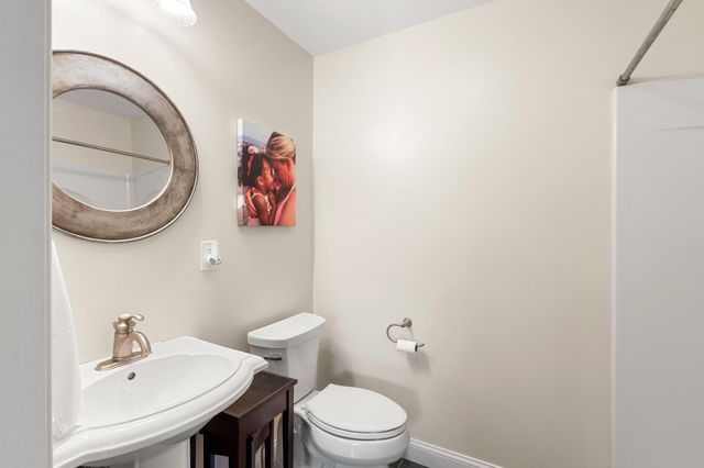 72 Alpine Way, Tyngsborough, MA 01879