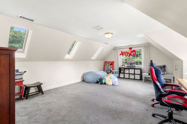 72 Alpine Way, Tyngsborough, MA 01879