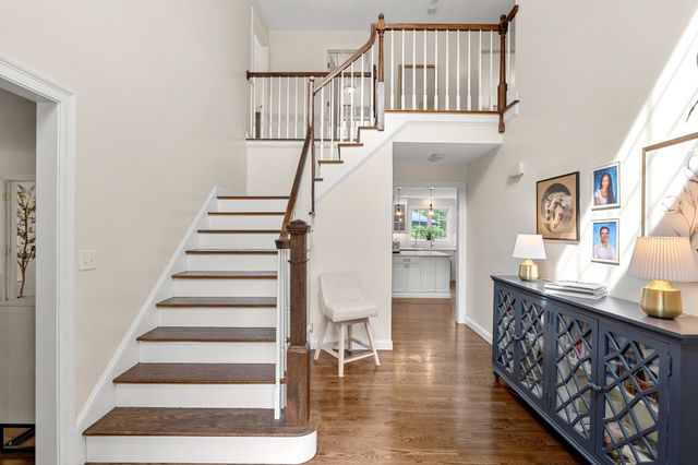 72 Alpine Way, Tyngsborough, MA 01879