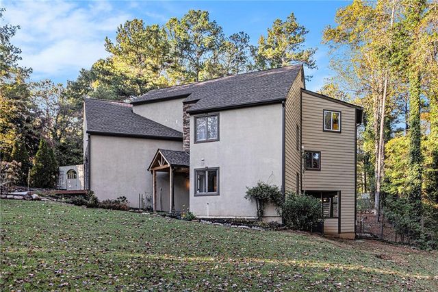 3297 Post Oak Tritt Road, Marietta, GA 30062