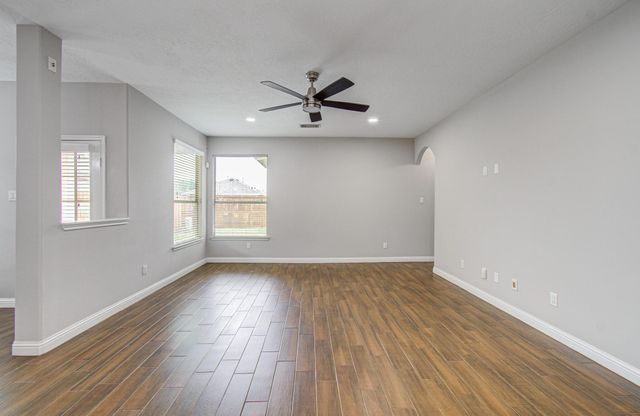 20138 Jasper Oaks Drive, Cypress, TX 77433