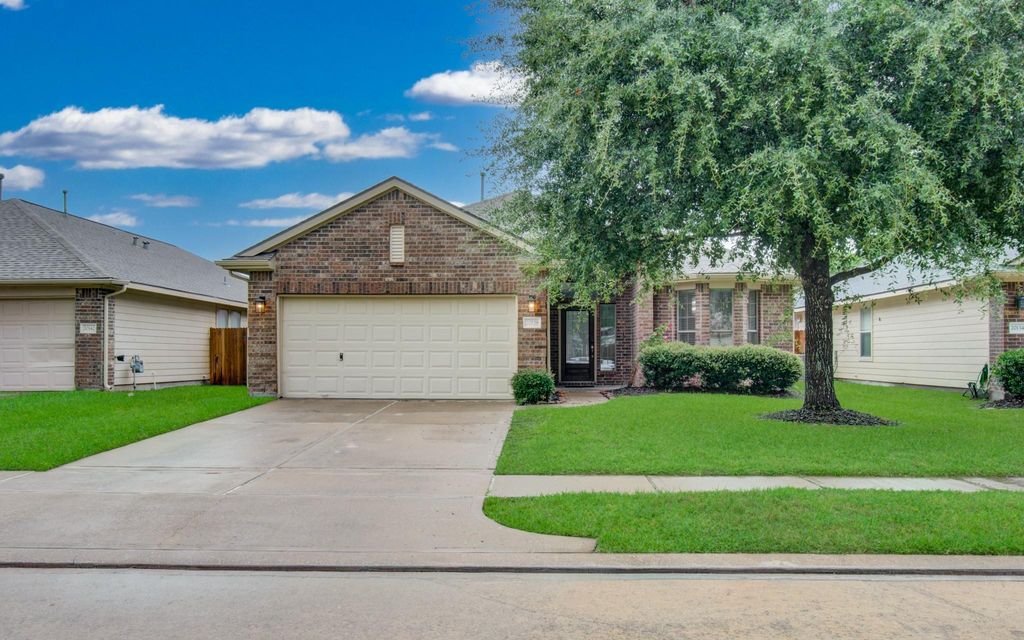 20138 Jasper Oaks Drive, Cypress, TX 77433