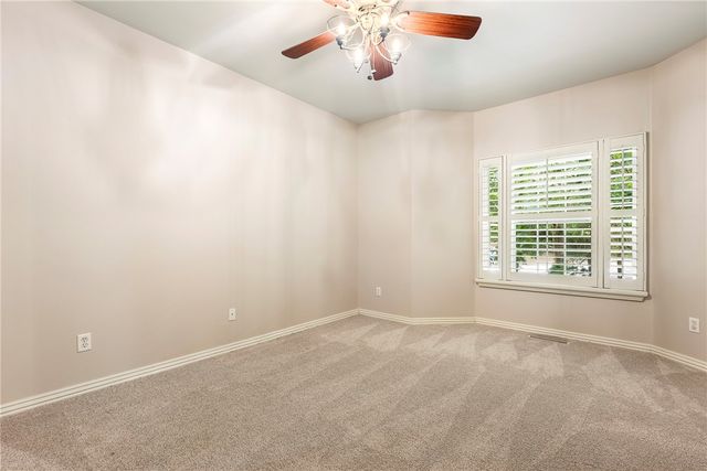 3121 Tartan Way, Fayetteville, AR 72703