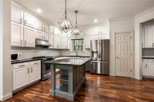 3121 Tartan Way, Fayetteville, AR 72703
