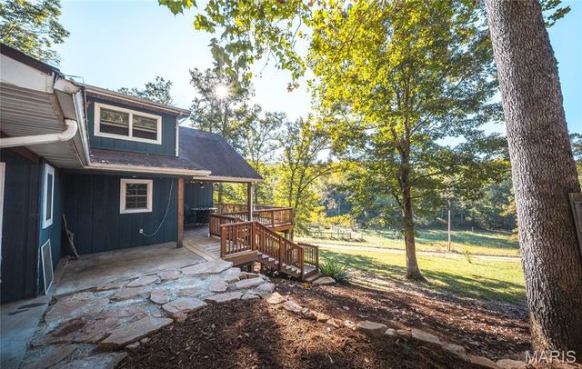 13748 Private Drive 3625, St James, MO 65559