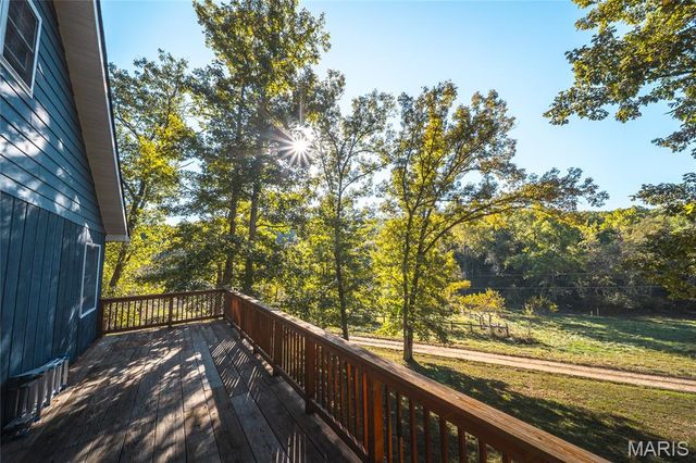 13748 Private Drive 3625, St James, MO 65559