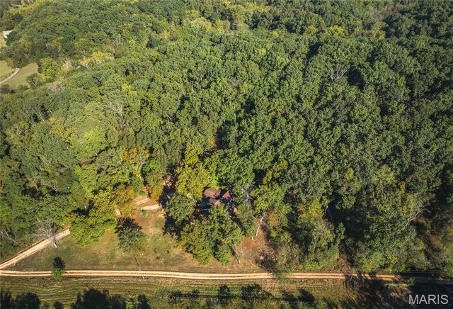 13748 Private Drive 3625, St James, MO 65559