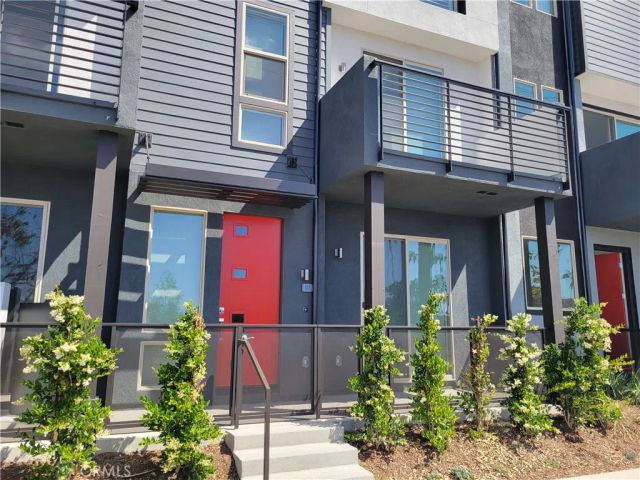 121 Placemark, Irvine, CA 92614