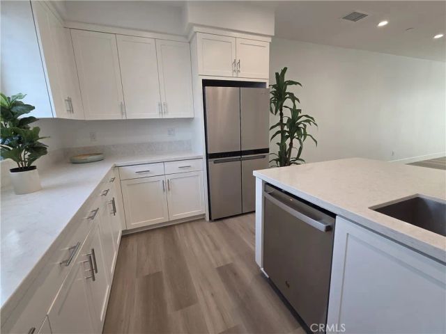 121 Placemark, Irvine, CA 92614