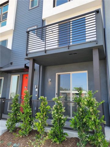 121 Placemark, Irvine, CA 92614