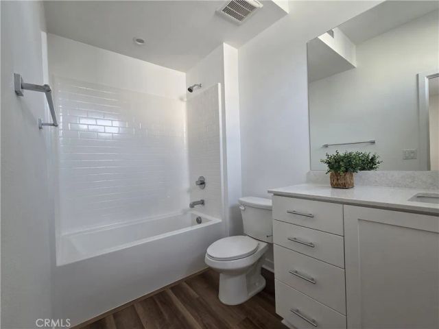 121 Placemark, Irvine, CA 92614