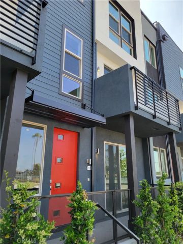 121 Placemark, Irvine, CA 92614