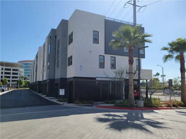 121 Placemark, Irvine, CA 92614