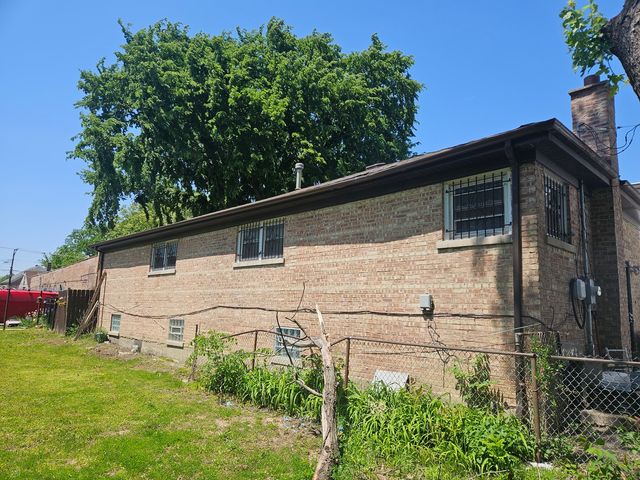 5303 S Winchester Avenue, Chicago, IL 60609