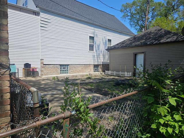 5303 S Winchester Avenue, Chicago, IL 60609