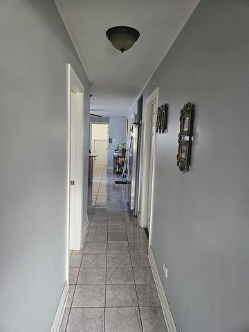 5303 S Winchester Avenue, Chicago, IL 60609