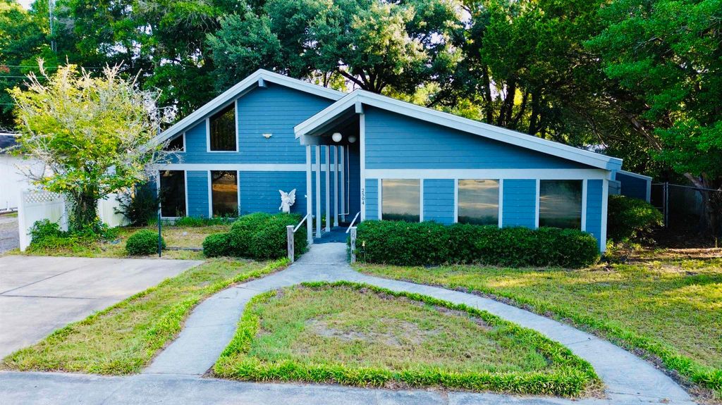 2504 Highmarket St., Georgetown, SC 29440 — exterior