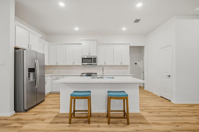 16634 Villa Del Mar Lane, Friendswood, TX 77546