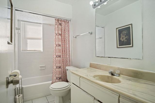 2321 N Meridian Avenue, Oklahoma City, OK 73107