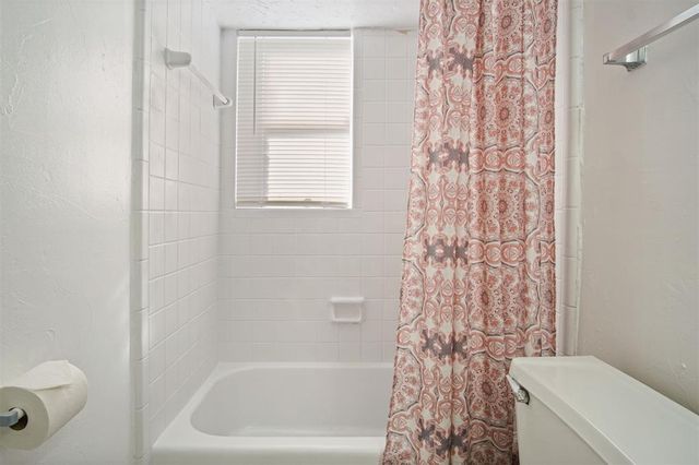 2321 N Meridian Avenue, Oklahoma City, OK 73107