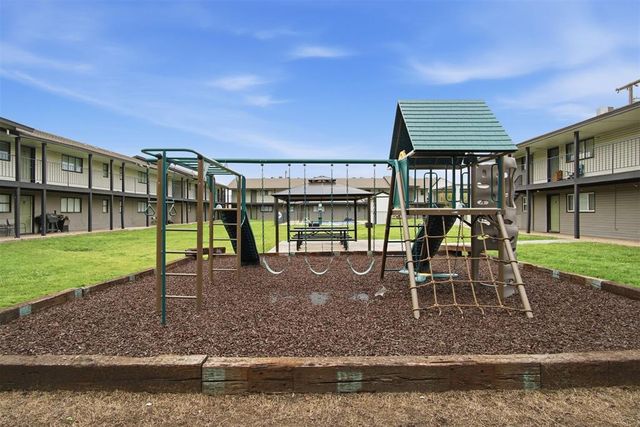 2321 N Meridian Avenue, Oklahoma City, OK 73107