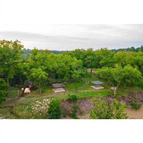 000 River Shoals DR, Kempner, TX 76539