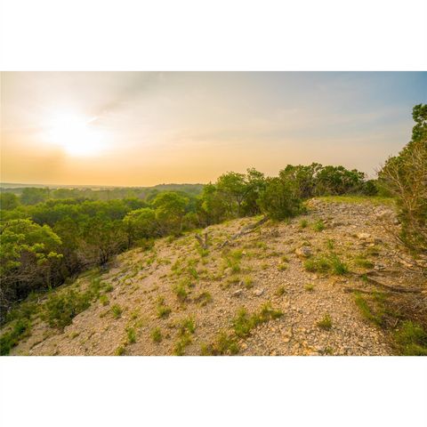 000 River Shoals DR, Kempner, TX 76539