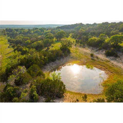 000 River Shoals DR, Kempner, TX 76539