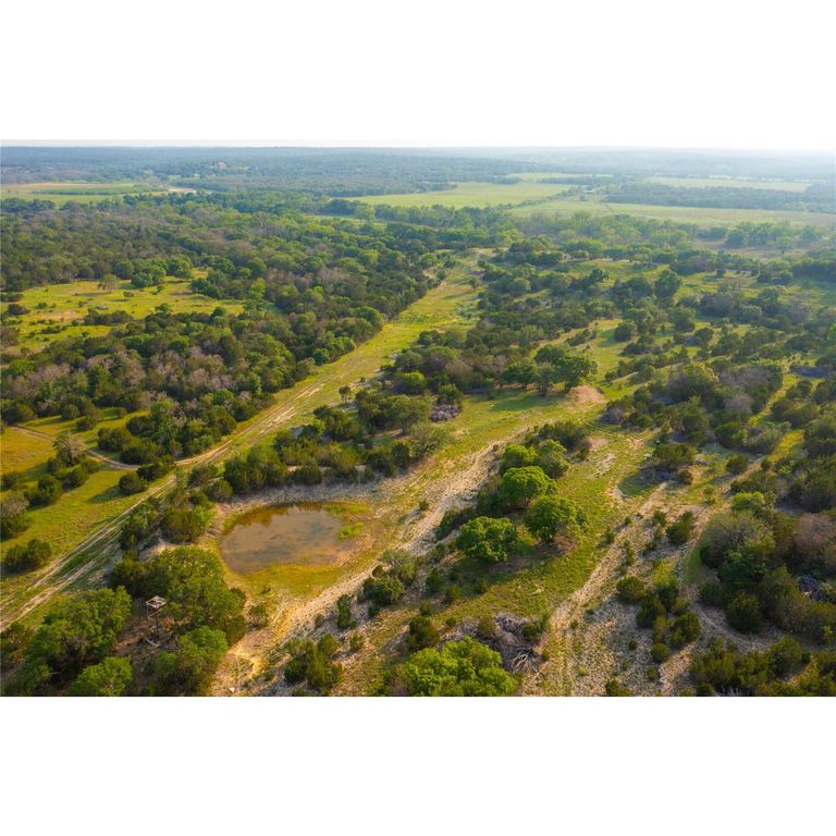 000 River Shoals DR, Kempner, TX 76539