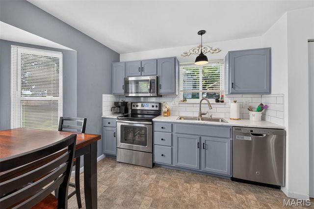 104 Langtree Drive, Wentzville, MO 63385