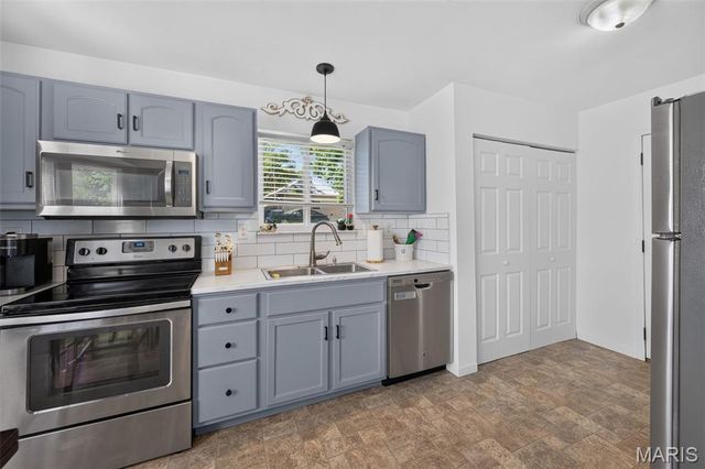 104 Langtree Drive, Wentzville, MO 63385