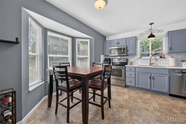 104 Langtree Drive, Wentzville, MO 63385