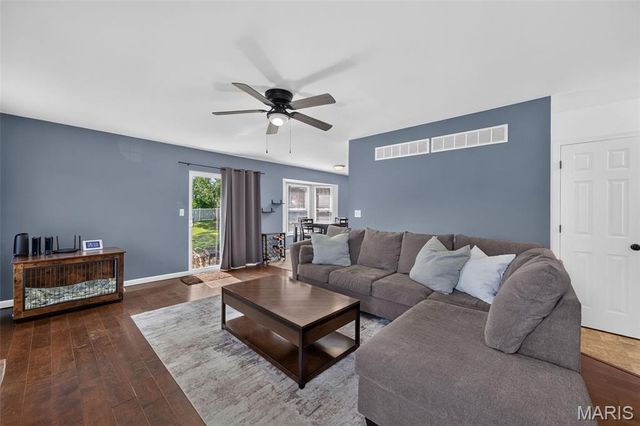 104 Langtree Drive, Wentzville, MO 63385