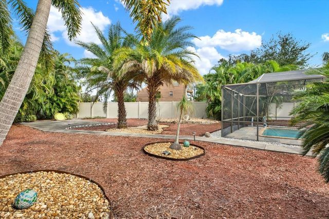 13400 RUSTIC PINES BOULEVARD S, Seminole, FL 33776