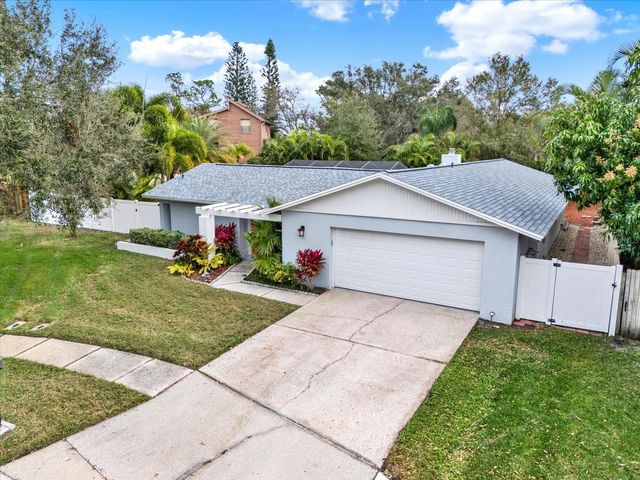 13400 RUSTIC PINES BOULEVARD S, Seminole, FL 33776