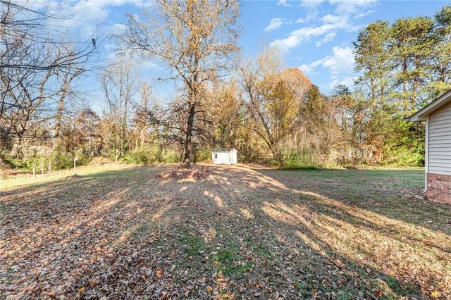 8313 Knight Village Circle, Stokesdale, NC 27357