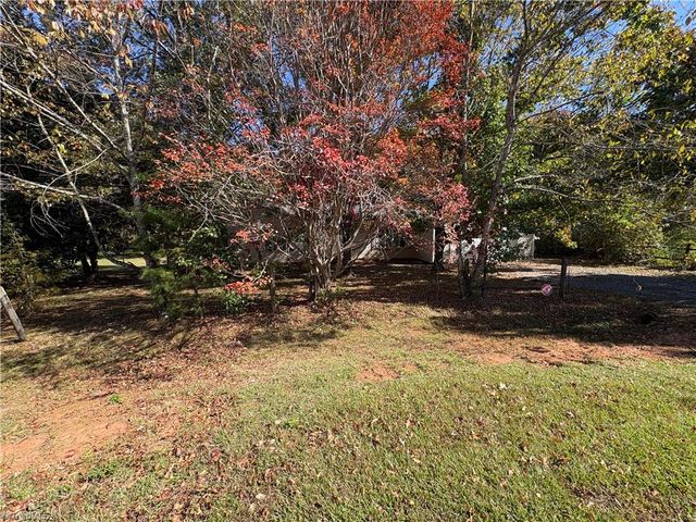 8313 Knight Village Circle, Stokesdale, NC 27357